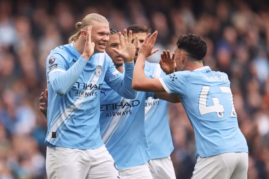 Haaland bags brace as Man City surge past Everton to take top spot
