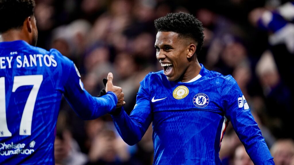 Estevão steals the show as Chelsea sweep Barcelona aside at Stamford Bridge