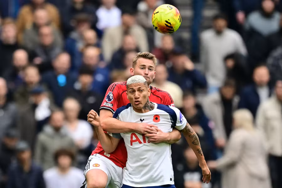 De Ligt nets last-gasp goal as Man Utd, Tottenham share spoils